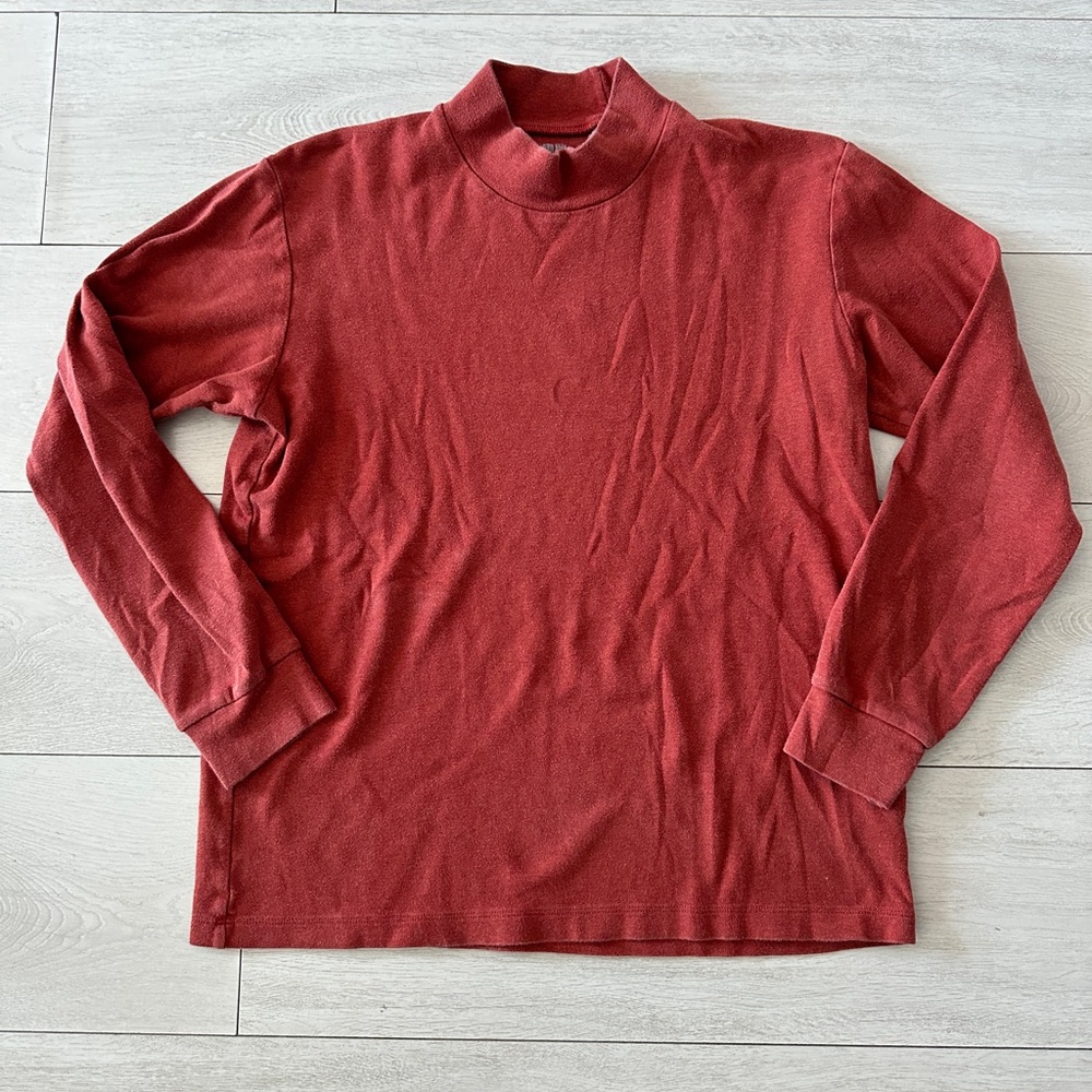 Men’s Uniqlo Heattech Mock Neck Long Sleeve Teeshirt size Medium